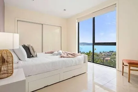 The View Sandy Bay 5 Bedroom Hobart Holiday home